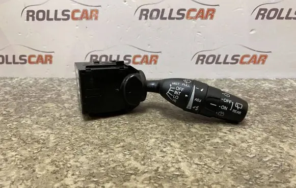 Honda CR-V Wiper control stalk M29843