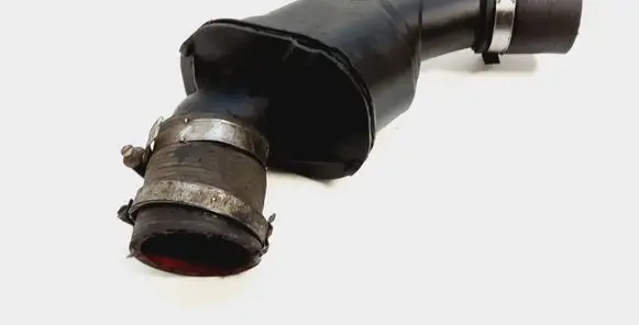 Intercooler hose/pipe