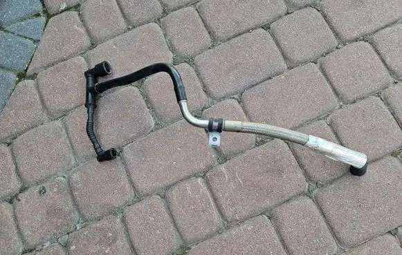 Opel Insignia B Engine coolant pipe/hose 250KM
