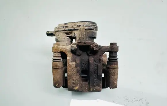 KIA Optima Rear brake caliper A558237700