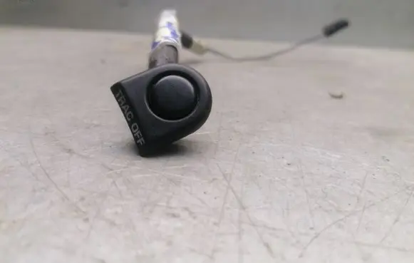 Traction control (ASR) switch