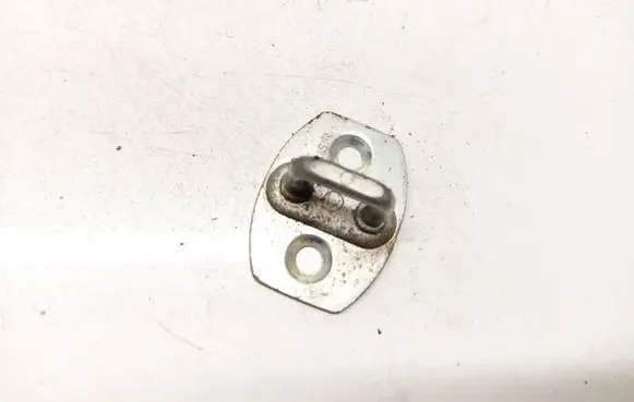Lexus RX 300 Front door lock loop/hook striker 