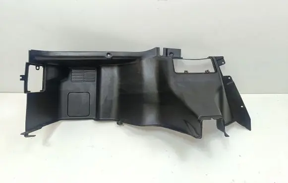 Mitsubishi 3000 GT Trunk/boot side trim panel MB645151