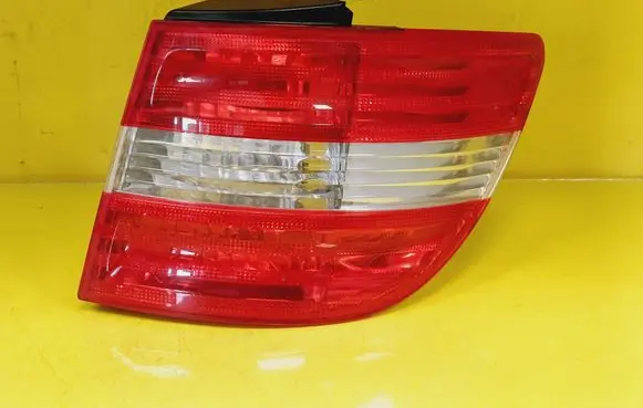 Mercedes-Benz B W245 Rear/tail lights A169820
