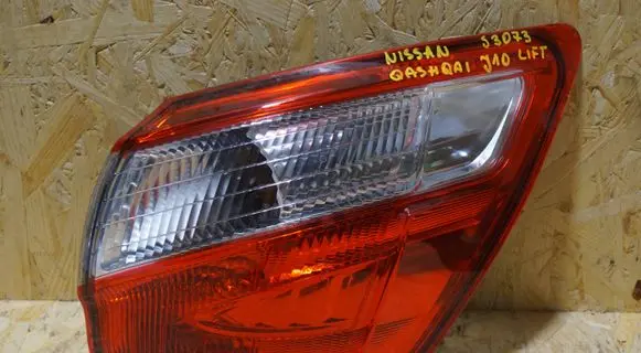 Nissan Qashqai Rear/tail lights