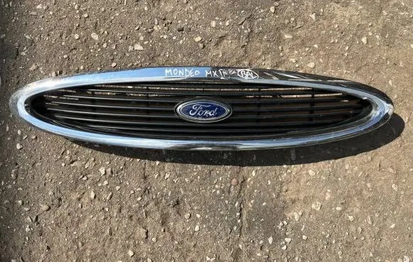 Ford Mondeo MK II Front grill 96BG8200CMW 96BG8A133ALW