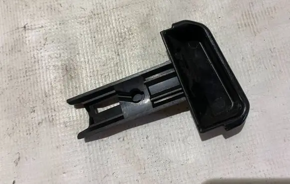 Mercedes-Benz S W220 Hand brake release handle 2204270220 A2204270220
