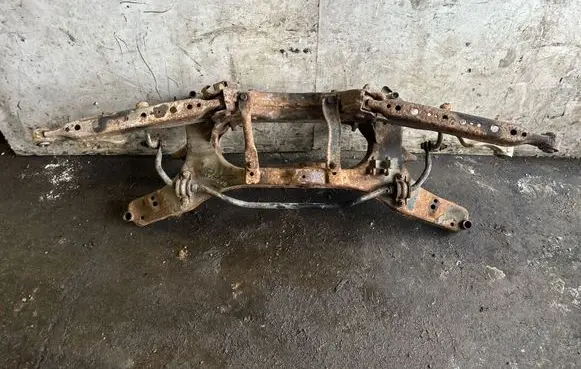 Nissan Qashqai Rear subframe 