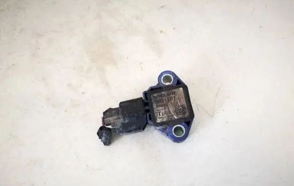 Volvo V50 Airbag deployment crash/impact sensor 8651201
