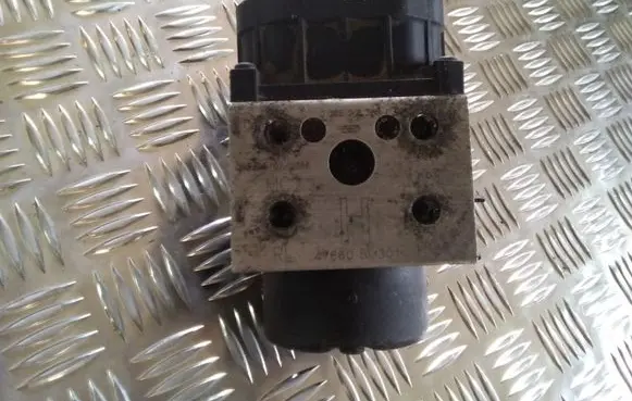 Nissan Almera N16 ABS Pump 0273004452 0265216733 476605M301