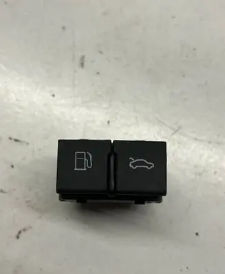 Audi TT TTS Mk2 Tailgate/boot open switch button 8P0959833A
