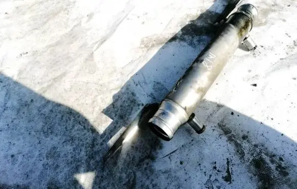 Peugeot 607 EGR valve cooler 9637969480 867948S