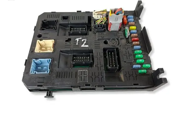 Peugeot 508 II Fuse module 9664059080 966405908001