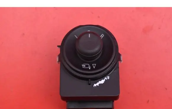 Opel Astra J Mirror heating switch 13345014