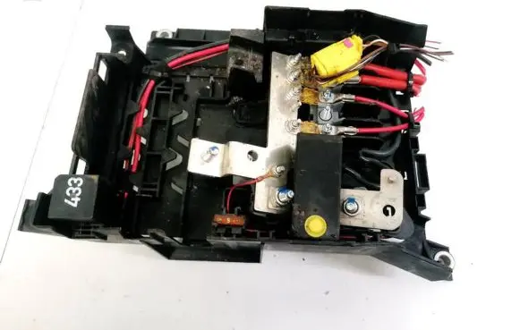 Volkswagen Touareg I Fuse box set 7L0937548
