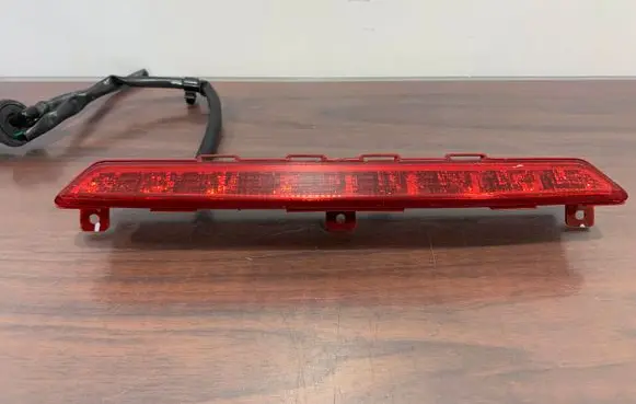 KIA Sportage Third/center stoplight 92700F1000