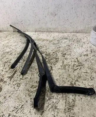Opel Astra J Windshield/front glass wiper blade 