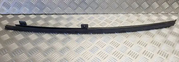 Opel Zafira B Rear door windshield rail 13132366
