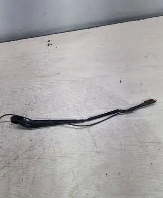 Mercedes-Benz Vito Viano W639 Front wiper blade arm 