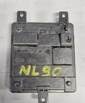 BMW 3 G20 G21 LED ballast control module 7933357
