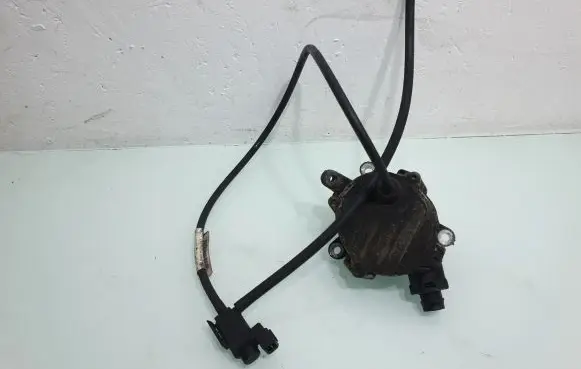 Volvo XC90 Vacuum pump 31219463