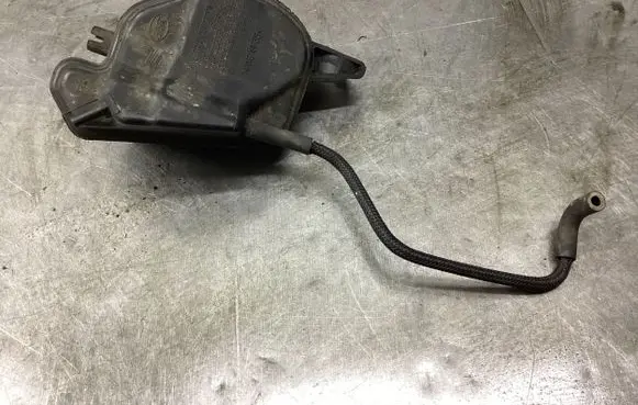 Vacuum air tank