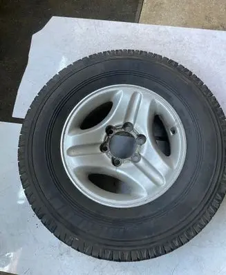 Toyota Hilux (AN10, AN20, AN30) R16 spare wheel 