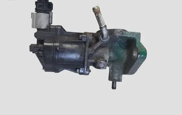 Mazda CX-5 EGR valve SH01K5T70874