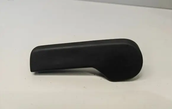 Volkswagen Golf IV Engine bonnet (hood) release handle 1J1823533C