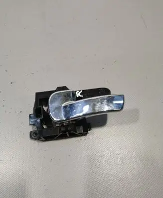 Nissan Qashqai Front door interior handle 80671