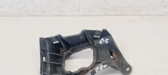 Audi A6 S6 C5 4B Fender mounting bracket 4B0853922B