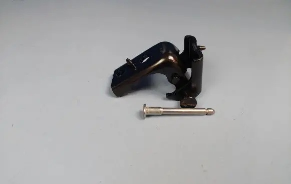 Citroen Berlingo Front door lower hinge 9035AZ