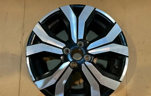 R16 alloy rim