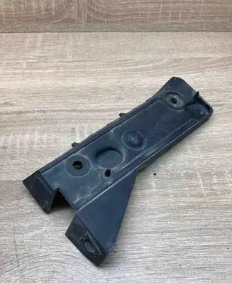 Audi A4 S4 B6 8E 8H Front bumper mounting bracket 8E0807283A