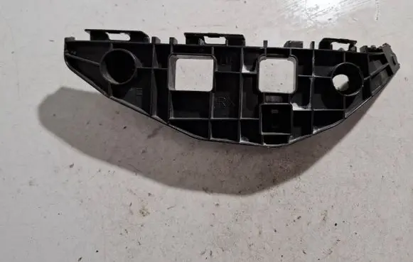 Lexus RX 450H Front bumper mounting bracket 5253548012