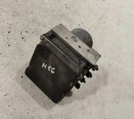 Renault Megane II ABS Pump 0256950300 8200344607