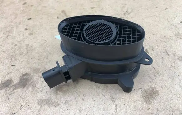 BMW 3 E90 E91 Mass air flow meter 7788744 13627788744