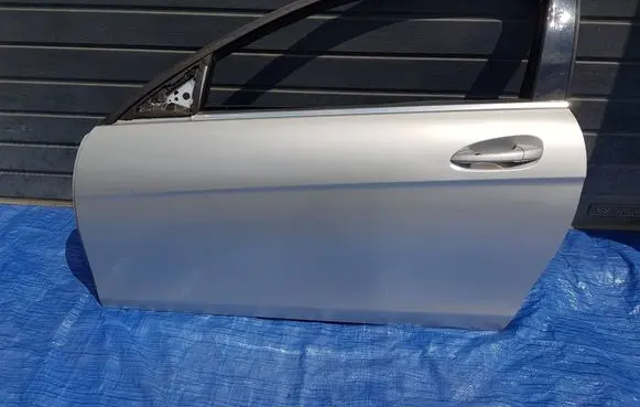 Mercedes-Benz C W204 Front door DRZWILEWE204CUPE