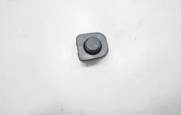 Volkswagen PASSAT B6 Wing mirror switch 1K0959565G 131604S