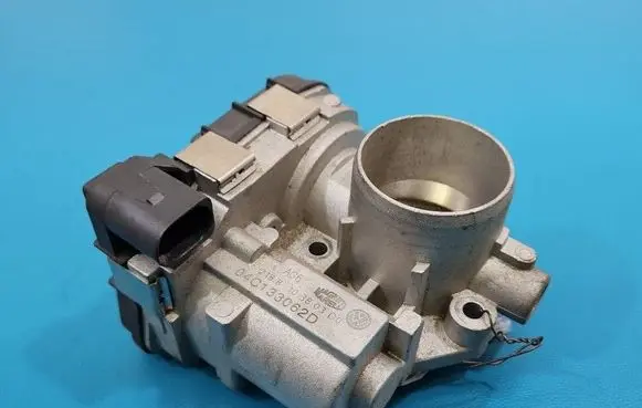 Skoda Fabia Mk3 (NJ) Throttle body valve 04C133062D IMPRK1590784