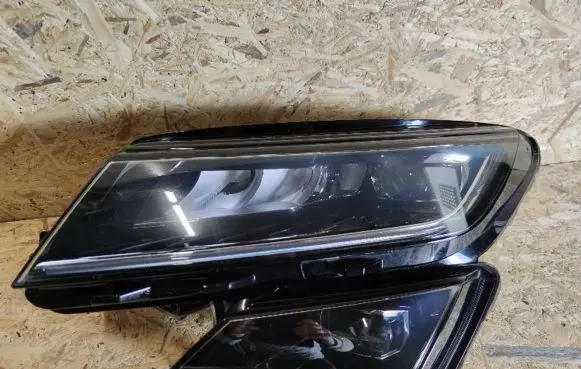 Skoda Kodiaq Headlight/headlamp 566941015E