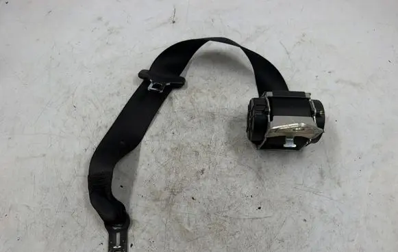 BMW X1 E84 Rear seatbelt 607051100Z