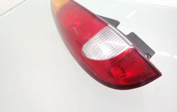 Nissan Almera Tino Rear/tail lights