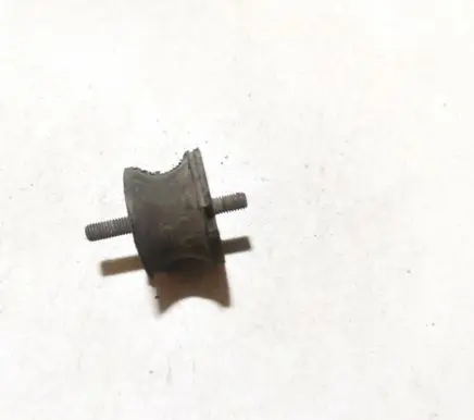 BMW 5 E39 Engine mount bracket 1094916