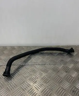 Audi Q5 SQ5 Breather hose/pipe 06E133817C