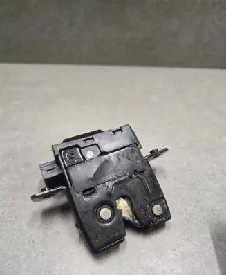 Nissan Qashqai Tailgate/trunk/boot lock/catch/latch 90502EY10D