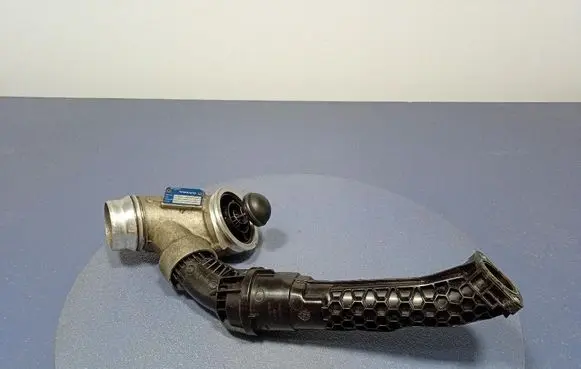 Volvo S90, V90 Turbo solenoid valve 31431981