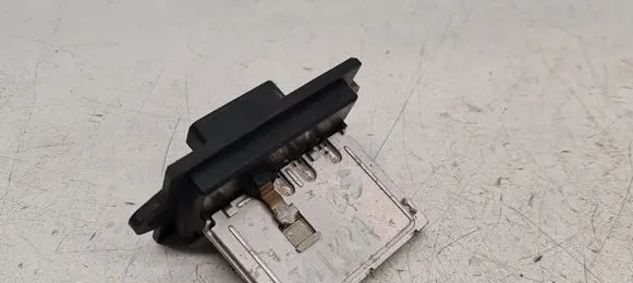 Nissan Micra Heater blower motor/fan resistor 68119