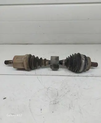 Volvo V70 Front driveshaft P8689210 T030904 815015147705