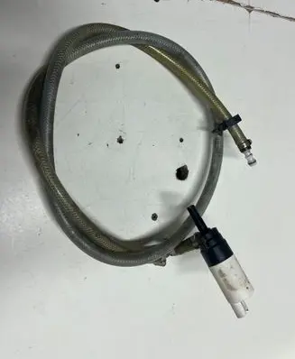 Renault Master II Windscreen/windshield washer pump 7700813675